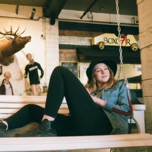 Meet your Posher, Shayna